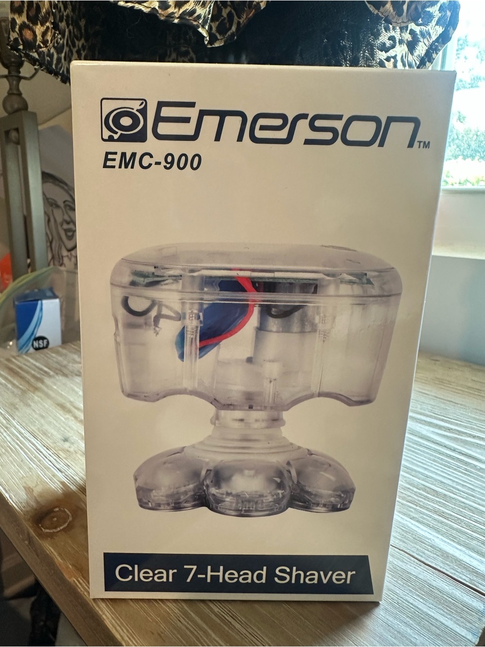 Emerson Clear 7-Head Shaver - Transparent Design